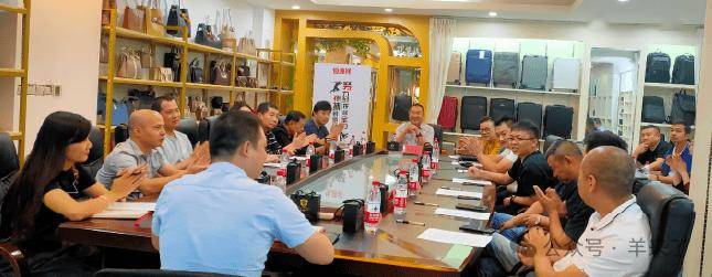 文化思瀾 | 莫聽(tīng)穿林打葉聲，回首仍見(jiàn)云與晴——專(zhuān)訪恒源祥箱包一廠廠長(zhǎng)王坤